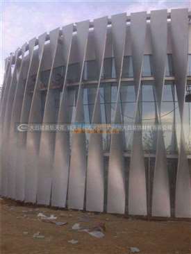 廣州大呂裝飾材料工程 專業(yè)定制廣東異形鋁單板與建筑裝飾材料